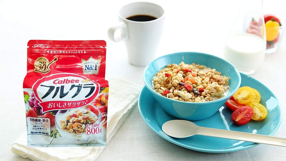 Ngũ cốc trái cây Calbee 800g Nhật Bản
